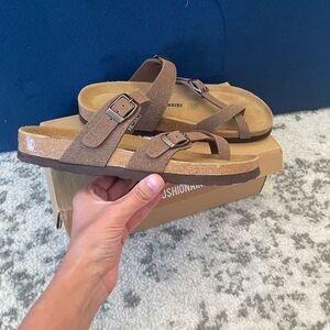 Cushionaire Slip On Luna Cork Footbed Sandal Suedes size 9.5 NEW